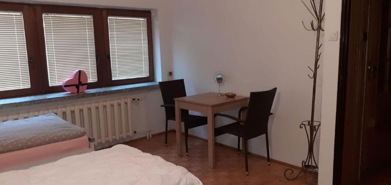 Kurp - Pokoje Goscinne, Wyst Faktury Ostroleka  Bagian luar foto